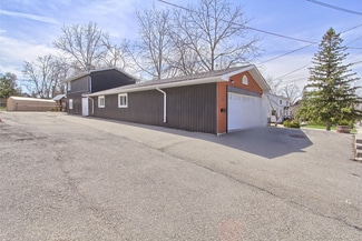 Plus de détails pour 395 Bay St W, Brock, ON - Bureau à vendre