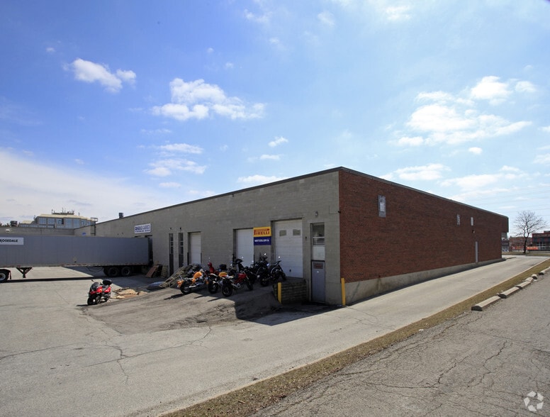 34 Futurity Gate, Vaughan, ON à louer - Photo du bâtiment - Image 2 de 4