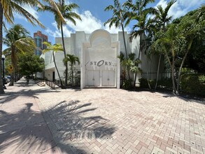 124-136 Collins Ave, Miami Beach, FL for lease Building Photo- Image 1 of 3