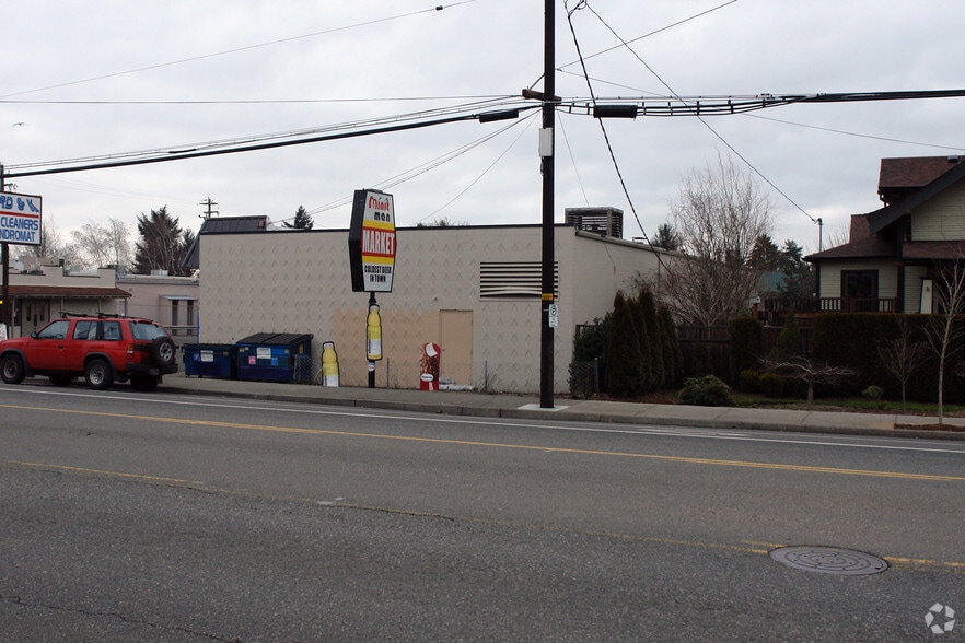 4337-4339 NE Killingsworth St, Portland, OR à vendre - Photo du bâtiment - Image 2 de 2