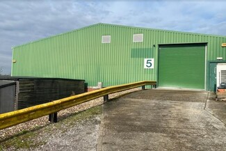 Plus de détails pour Units 1-5, Manor Business Centre, High Street, Leighton Buzzard - Industriel à louer
