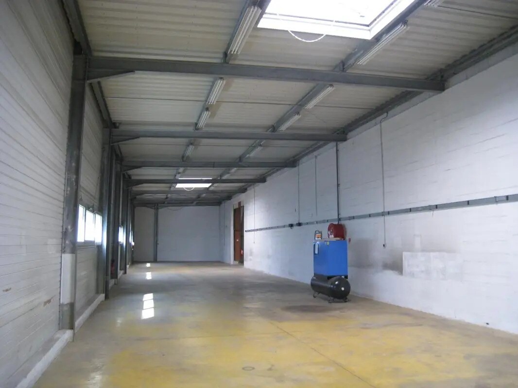 Industrial in Aubagne for lease Building Photo- Image 1 of 6