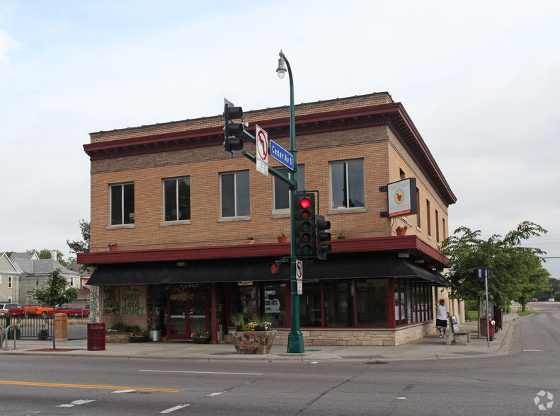 1822 E Lake St, Minneapolis, MN for lease - Primary Photo - Image 1 of 5