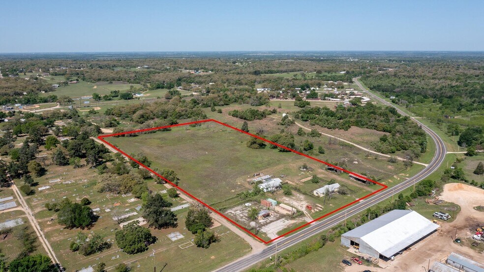 163 N FM 908, Rockdale, TX à vendre - Photo du bâtiment - Image 3 de 13