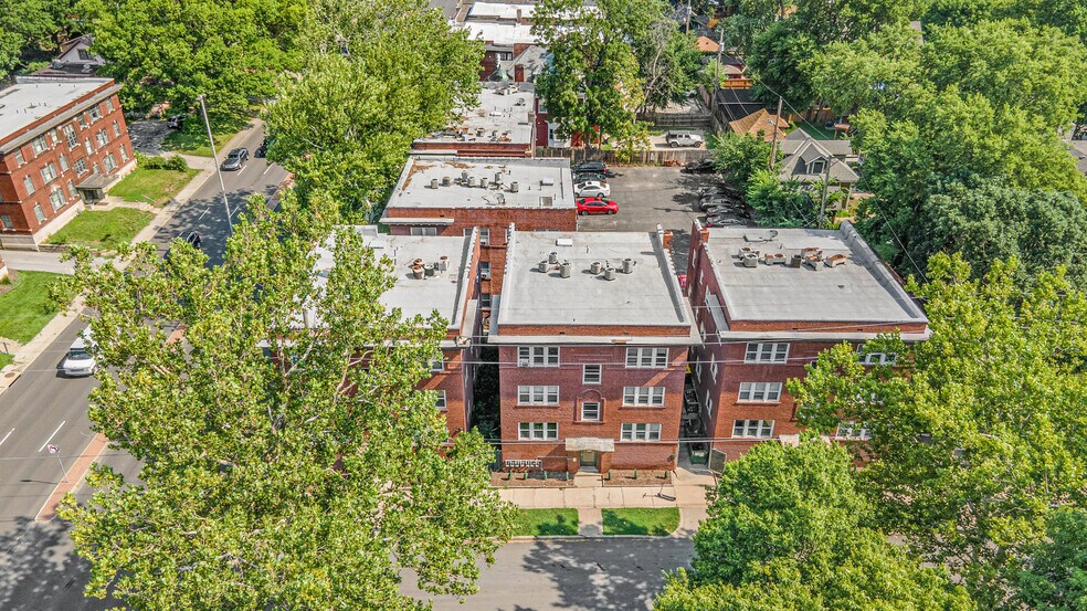 712-714 W 38th St, Kansas City, MO à vendre - Photo du bâtiment - Image 2 de 13
