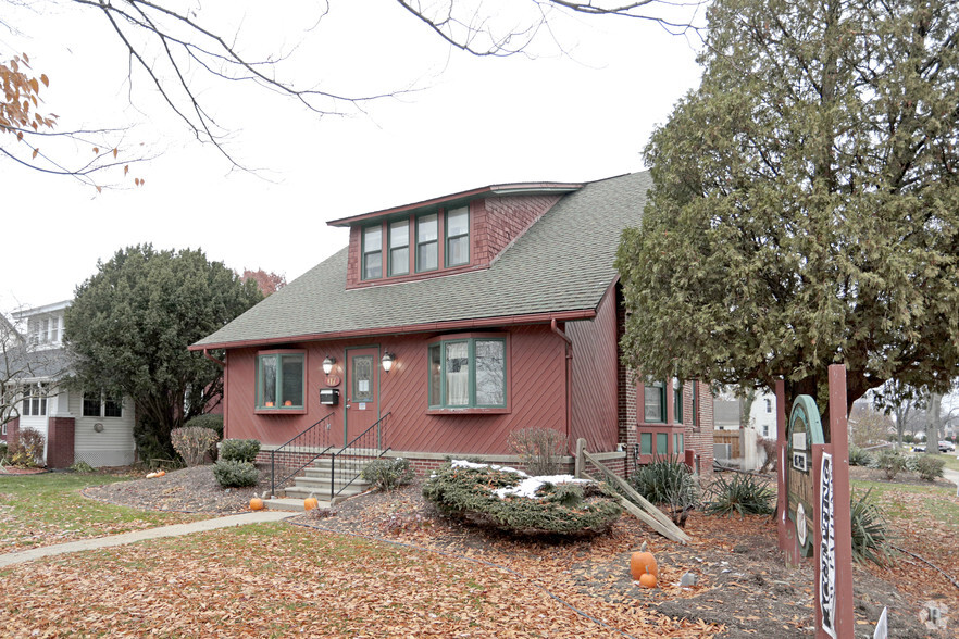 117 Crocker Blvd, Mount Clemens, MI for sale - Building Photo - Image 2 of 8