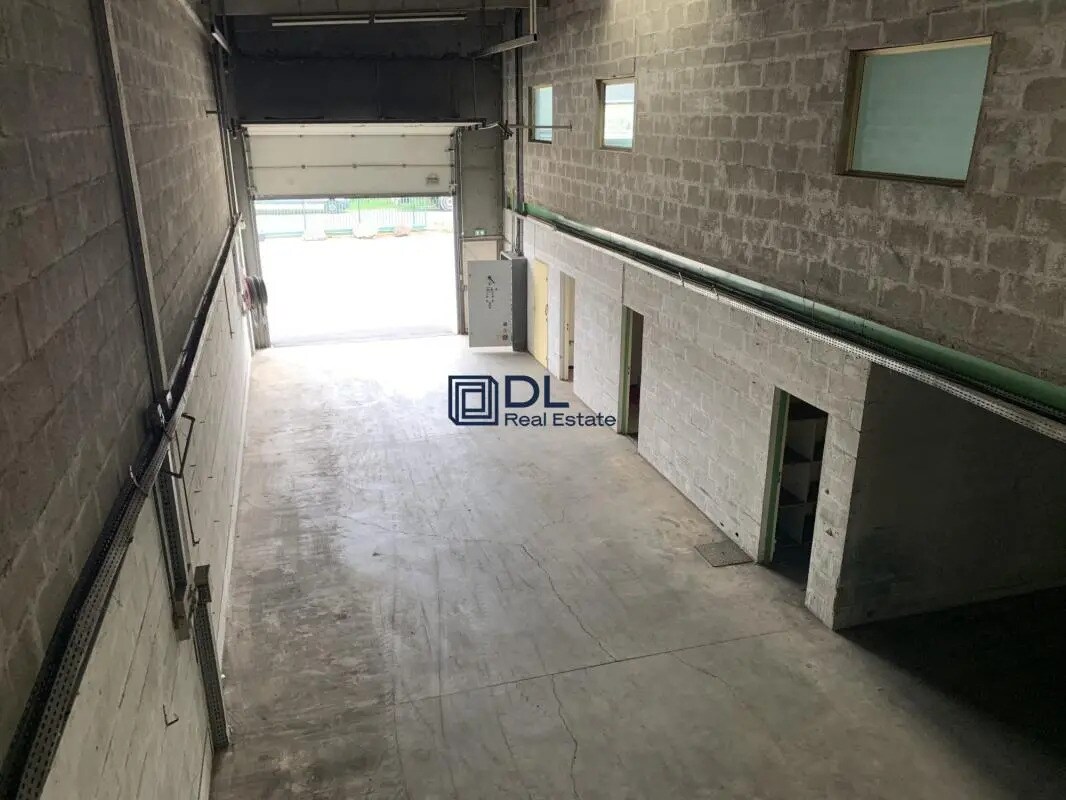 Industrial in Valenton for lease Building Photo- Image 1 of 7