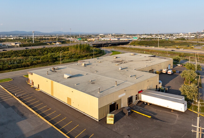 2345-2349 Av Dalton, Québec, QC à louer - Photo du bâtiment - Image 2 de 2