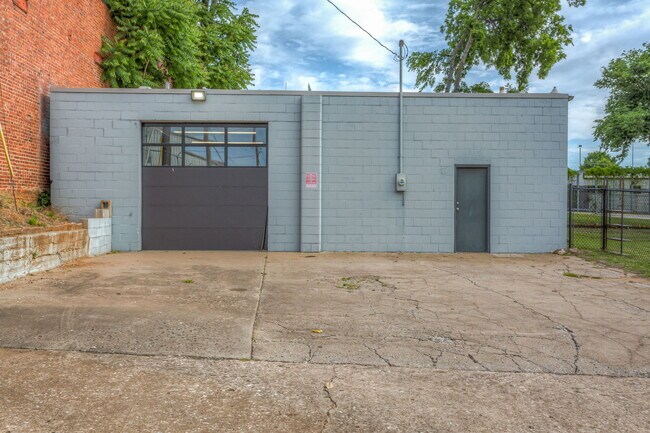 More details for 1128 S Elgin Ave, Tulsa, OK - Industrial for Lease