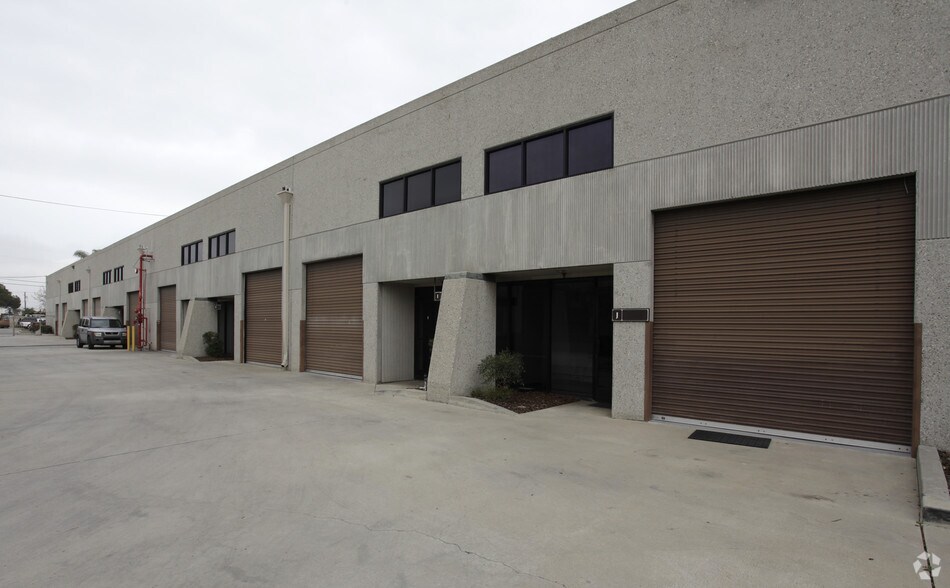 7372 Walnut Ave, Buena Park, CA à louer - Photo du bâtiment - Image 2 de 2