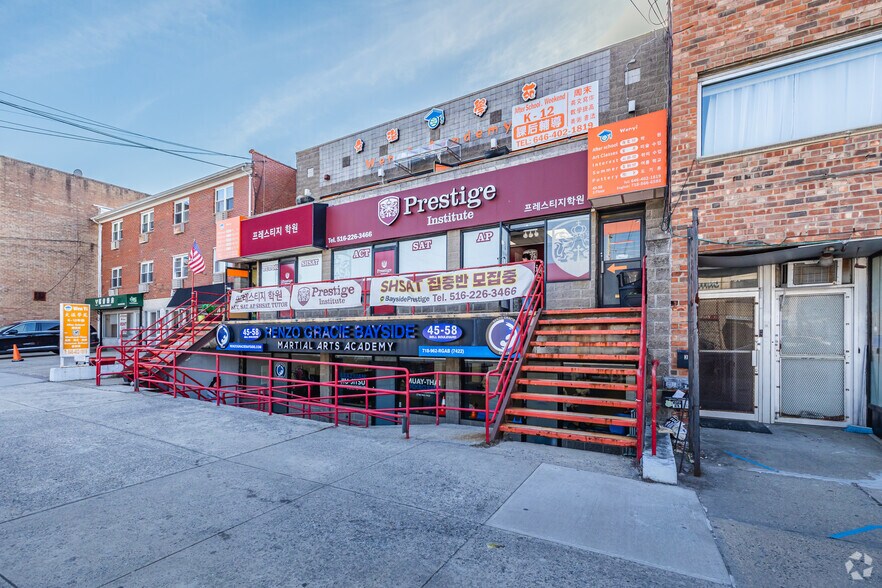 4558 Bell Blvd, Flushing, NY à louer - Photo du bâtiment - Image 2 de 3
