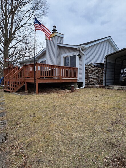 W2974 Elmore Dr, Campbellsport, WI à vendre - Photo du bâtiment - Image 3 de 3