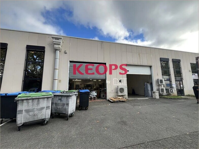 Flex dans Toulouse à louer - Photo du bâtiment - Image 1 de 3