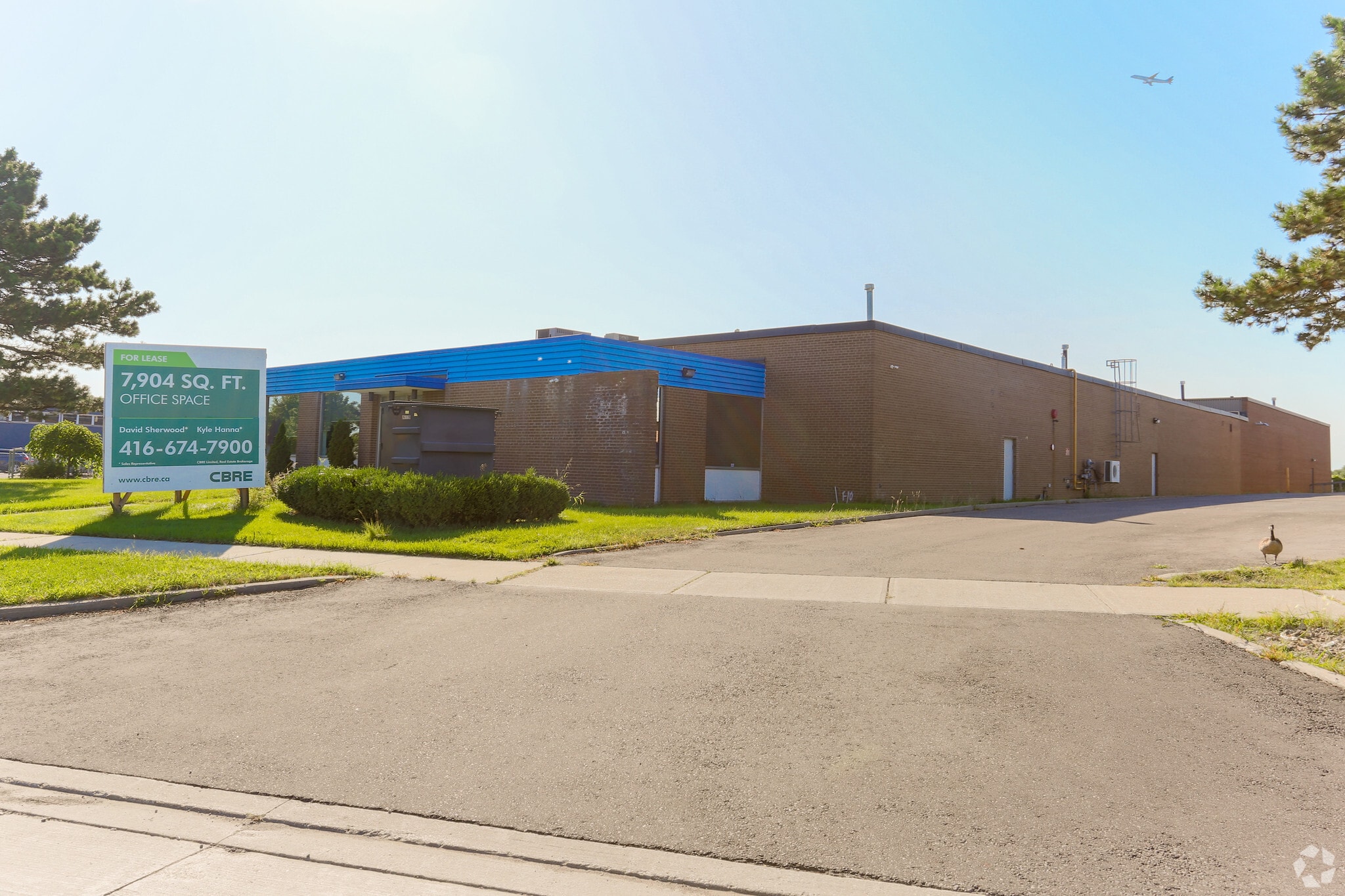 31 Constellation Ct, Toronto, ON for sale Primary Photo- Image 1 of 1