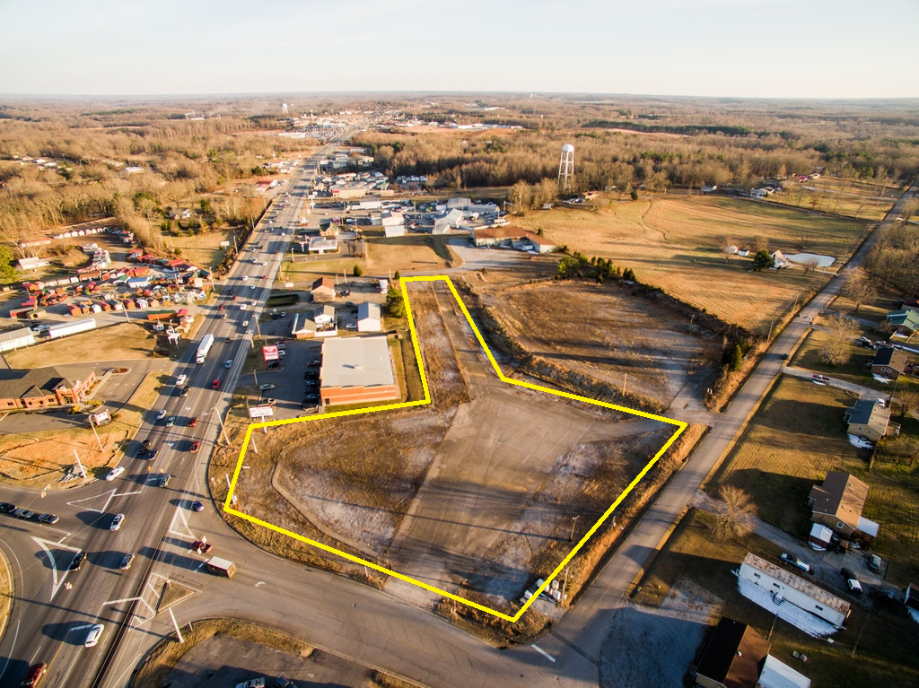 1900 Highway 46 S, Dickson, TN for lease Building Photo- Image 1 of 9