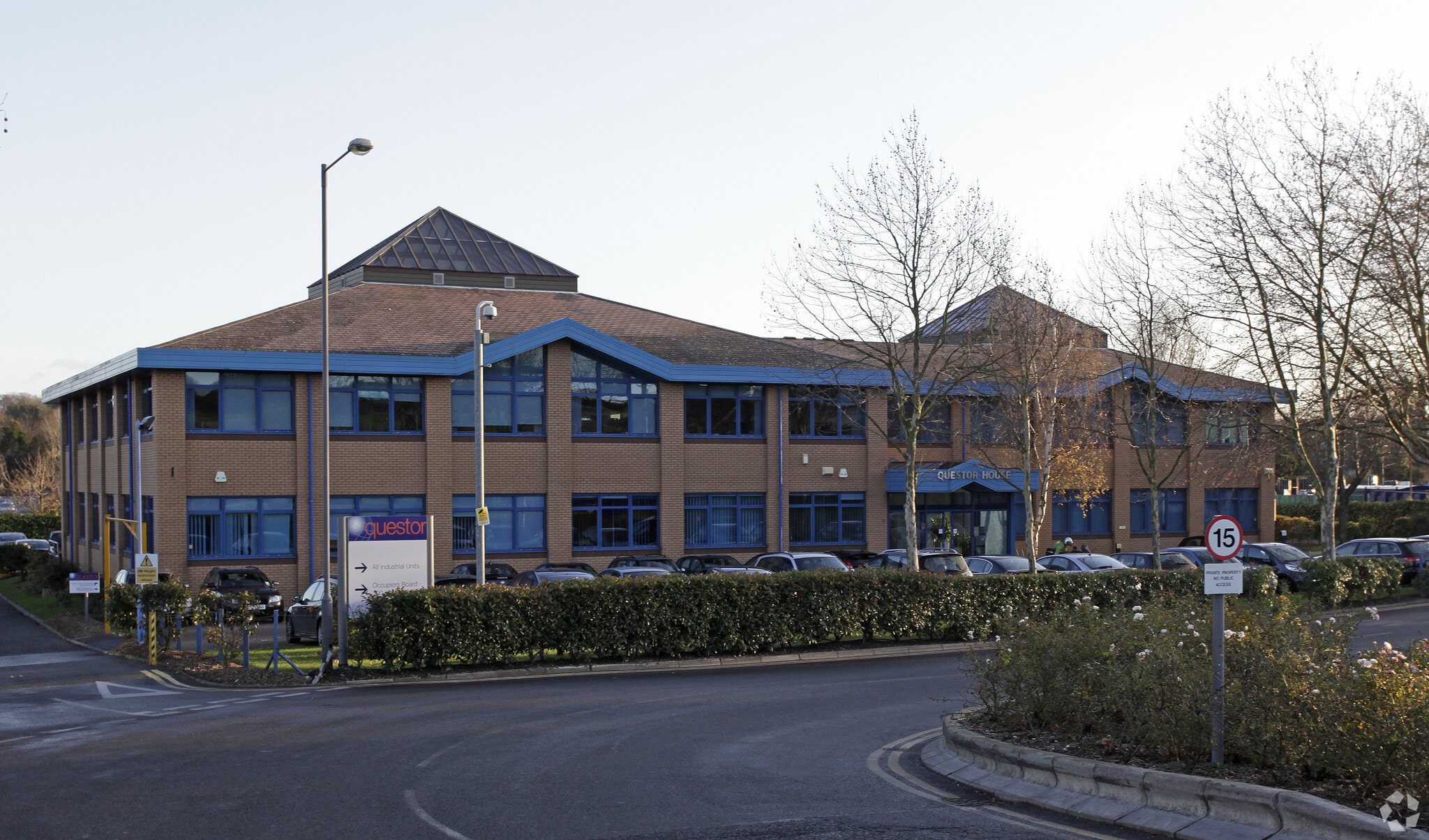 191 Hawley Rd, Dartford for lease Primary Photo- Image 1 of 6