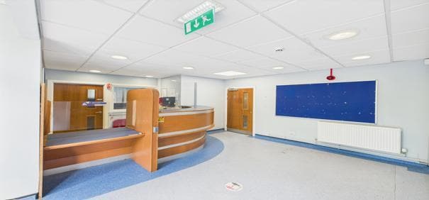 40 Dougrie Road, Glasgow for sale - Interior Photo - Image 3 of 7