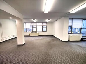 155 E 55th St, New York, NY for lease Interior Photo- Image 2 of 10