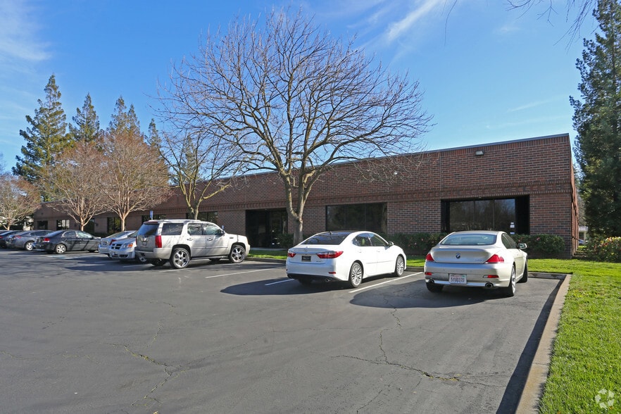 11130 Sun Center Dr, Rancho Cordova, CA for sale - Primary Photo - Image 1 of 5