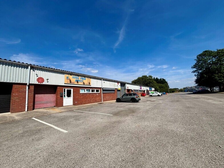 Coity Crescent, Bridgend à vendre - Photo du bâtiment - Image 3 de 13