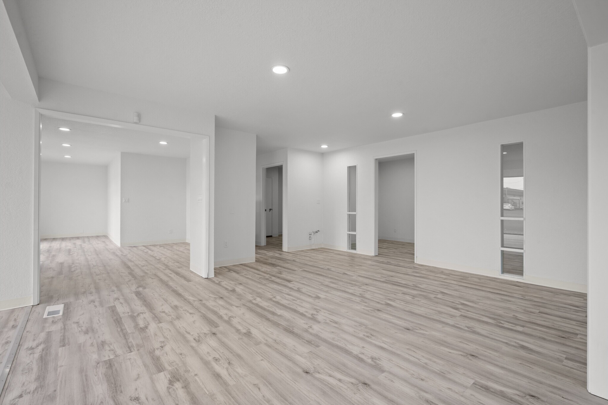 904 Pacific Blvd SE, Albany, OR à vendre Photo du bâtiment- Image 1 de 1