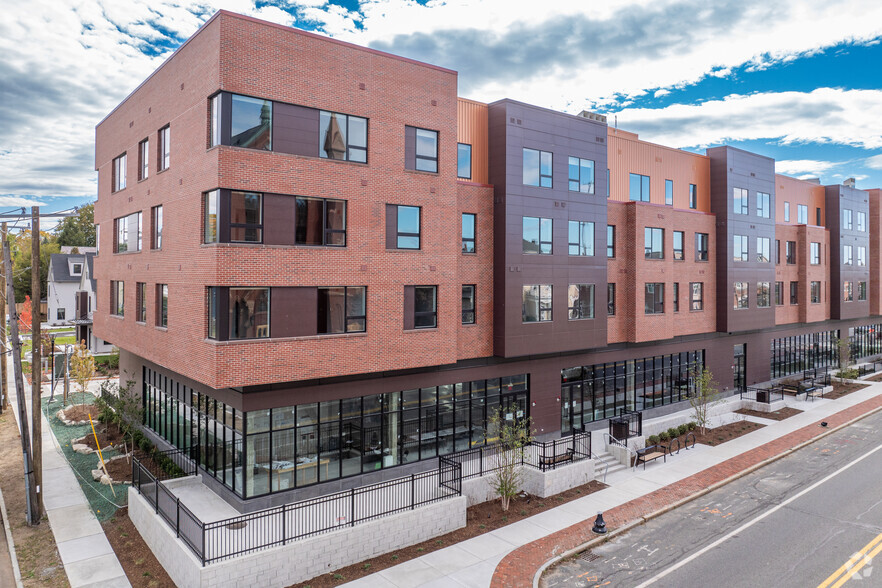 45 E Central St, Natick, MA for lease - Building Photo - Image 2 of 7