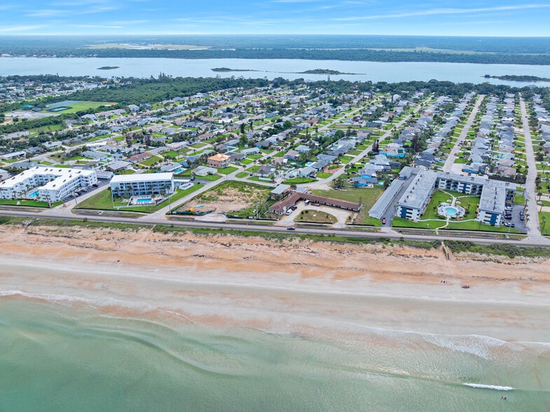 2040 Ocean Shore Blvd, Ormond Beach, FL for sale - Building Photo - Image 2 of 8