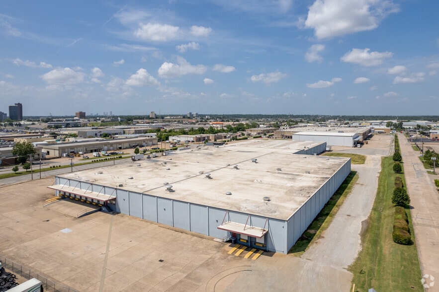 4477 S 70th East Ave, Tulsa, OK for lease - Building Photo - Image 2 of 9