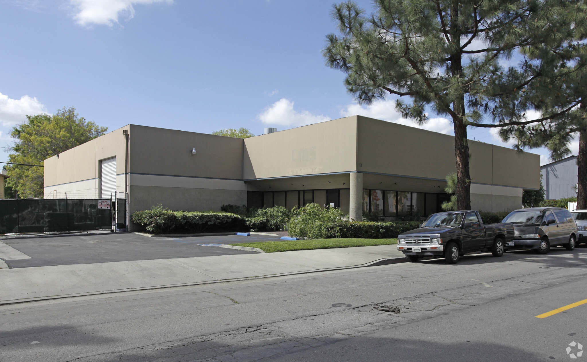 638 Poinsettia St, Santa Ana, CA for sale Primary Photo- Image 1 of 7