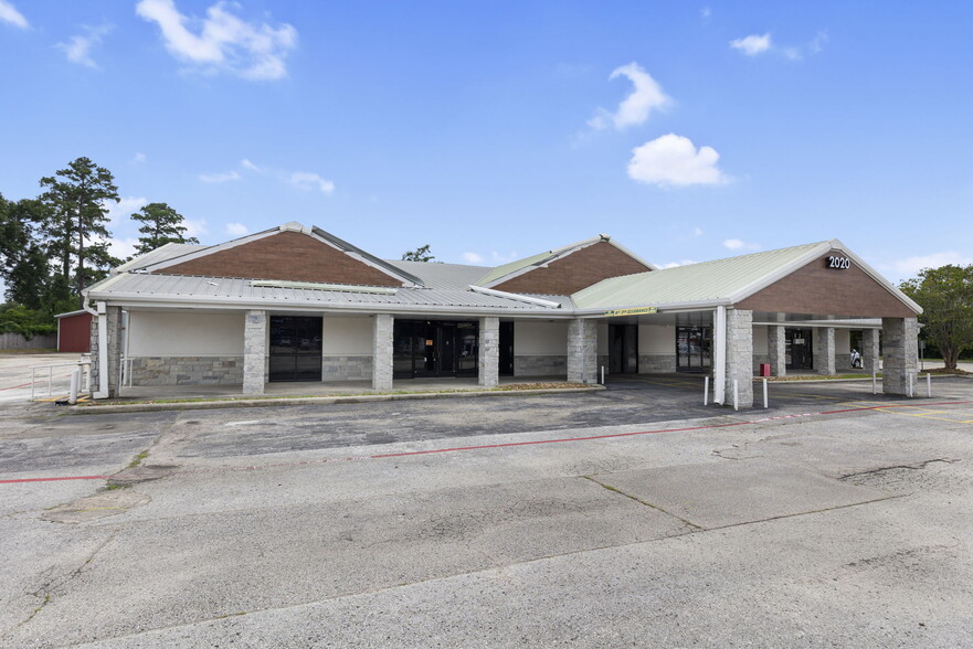 2010 FM 1960 E, Houston, TX à louer - Photo du bâtiment - Image 2 de 19