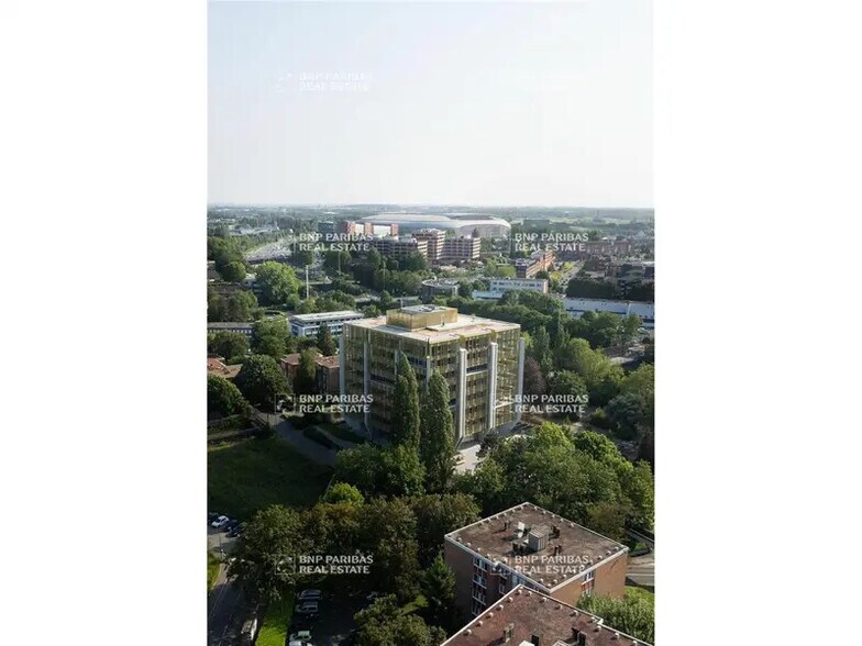 6 Rue Des Techniques, Villeneuve-d'Ascq à louer - Photo du bâtiment - Image 3 de 16