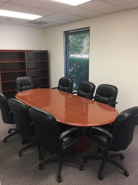 1221 Farmers Ln, Santa Rosa, CA à louer - Photo intérieure - Image 2 de 7