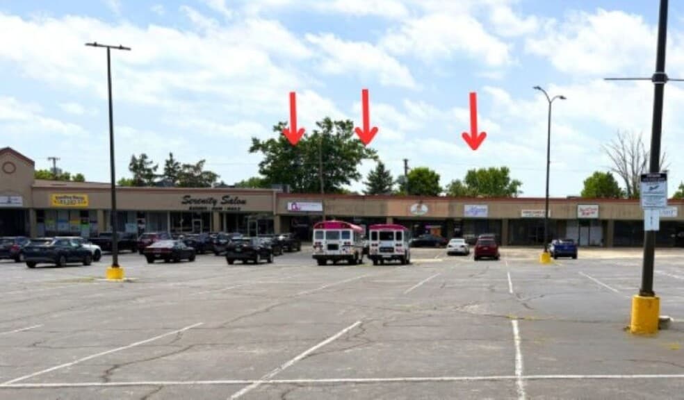 4604-4642 Salem Ave, Dayton, OH for lease - Building Photo - Image 1 of 6