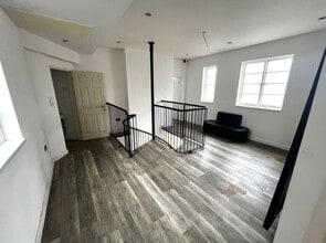 23 Nelson St, Swansea for lease Interior Photo- Image 2 of 2