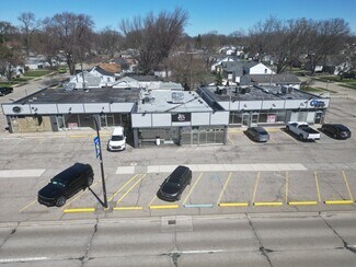 Plus de détails pour 307-341 E 11 Mile Rd, Madison Heights, MI - Commerce de détail à louer