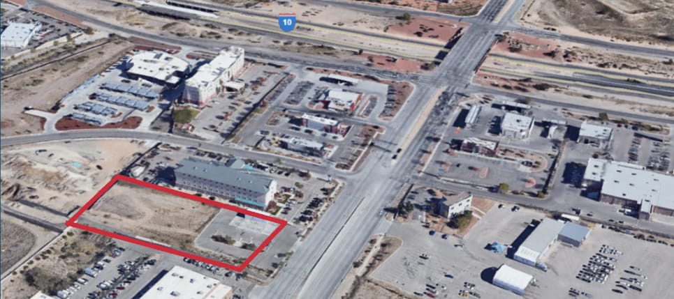 7955 Artcraft Rd, El Paso, TX à vendre - Photo du bâtiment - Image 2 de 2