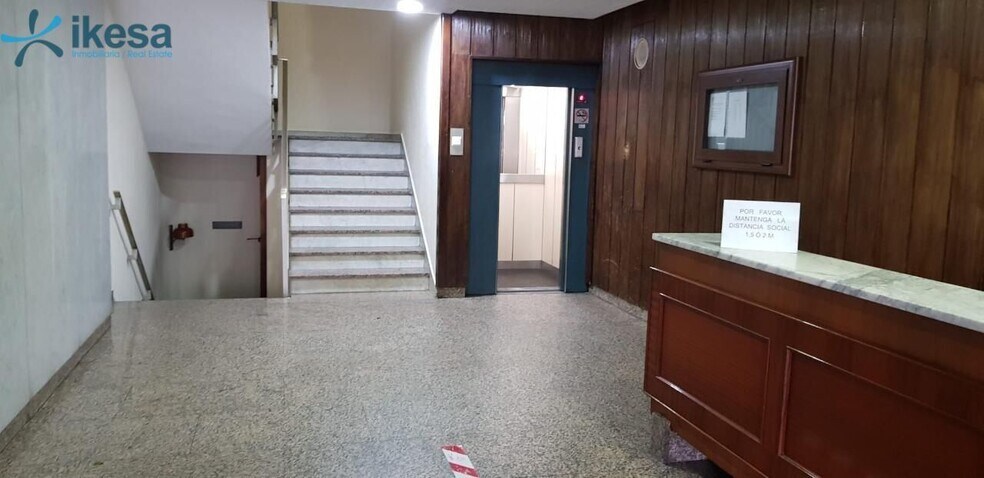 Bureau dans Cádiz, Cádiz à vendre - Photo du bâtiment - Image 2 de 11