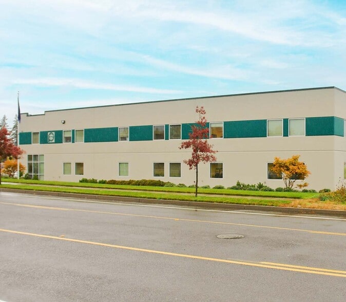 310A & 310B S. Sequoia Parkway portefeuille de 2 propriétés à vendre sur LoopNet.ca - Photo du bâtiment - Image 2 de 3