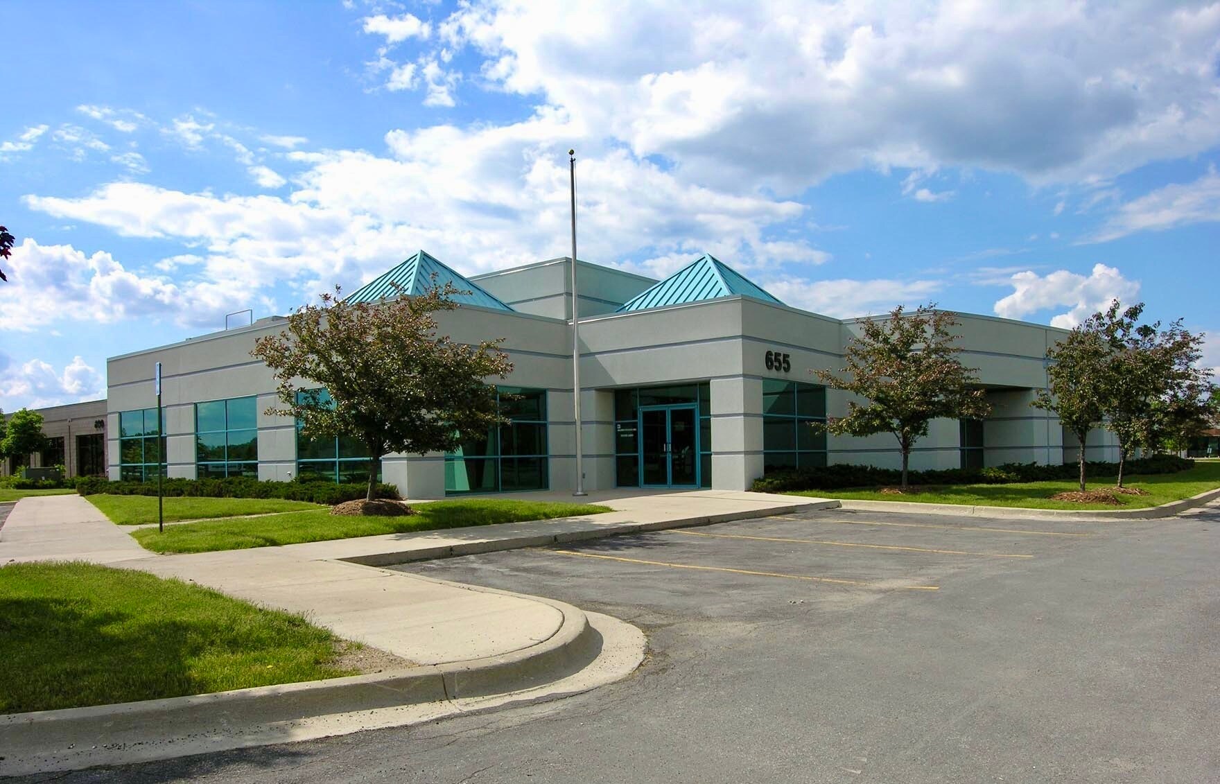 655 Fairfield Ct, Ann Arbor, MI for lease Primary Photo- Image 1 of 2