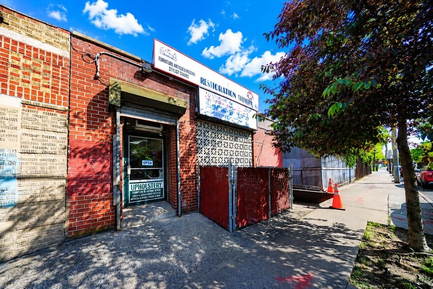 2430 Stillwell Ave, Brooklyn, NY for sale - Building Photo - Image 2 of 22