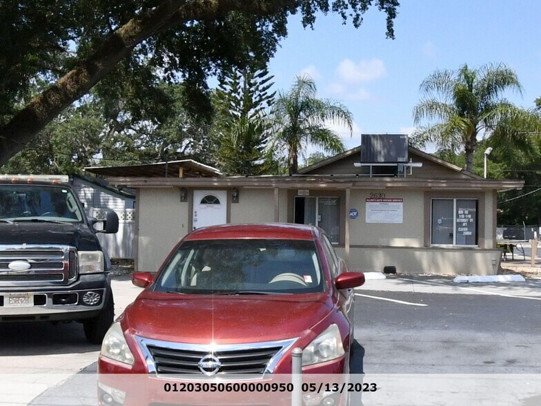 2634 Sanford Ave, Sanford, FL à louer - Photo du bâtiment - Image 3 de 3