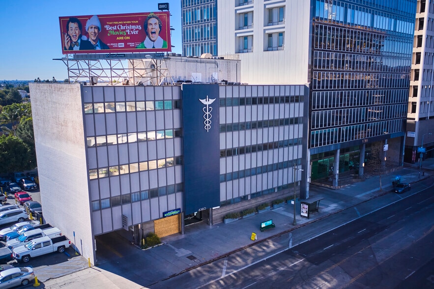 6360 Wilshire Blvd, Los Angeles, CA à louer - Photo du bâtiment - Image 2 de 7