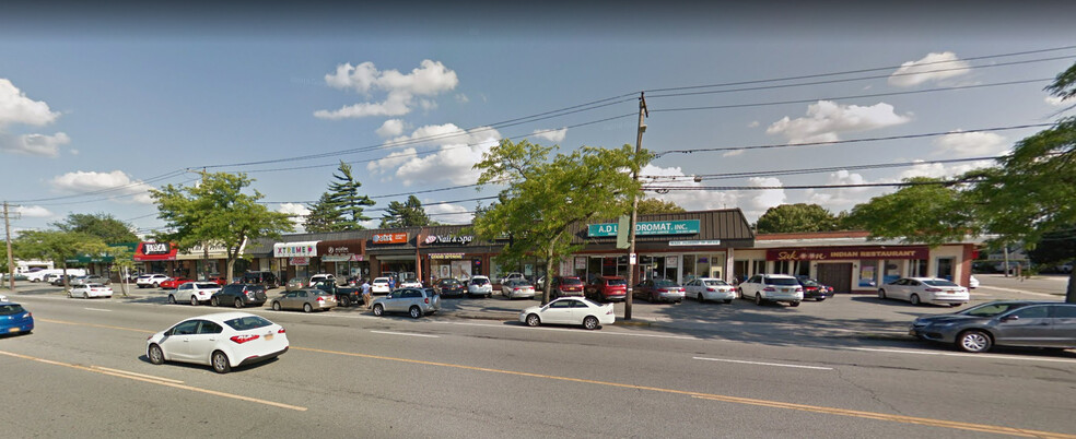 247-275 W Old Country Rd, Hicksville, NY for sale - Building Photo - Image 1 of 1