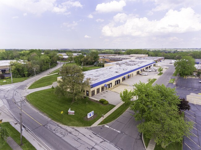 More details for 100 Hayes Dr, Brooklyn Heights, OH - Industrial for Lease
