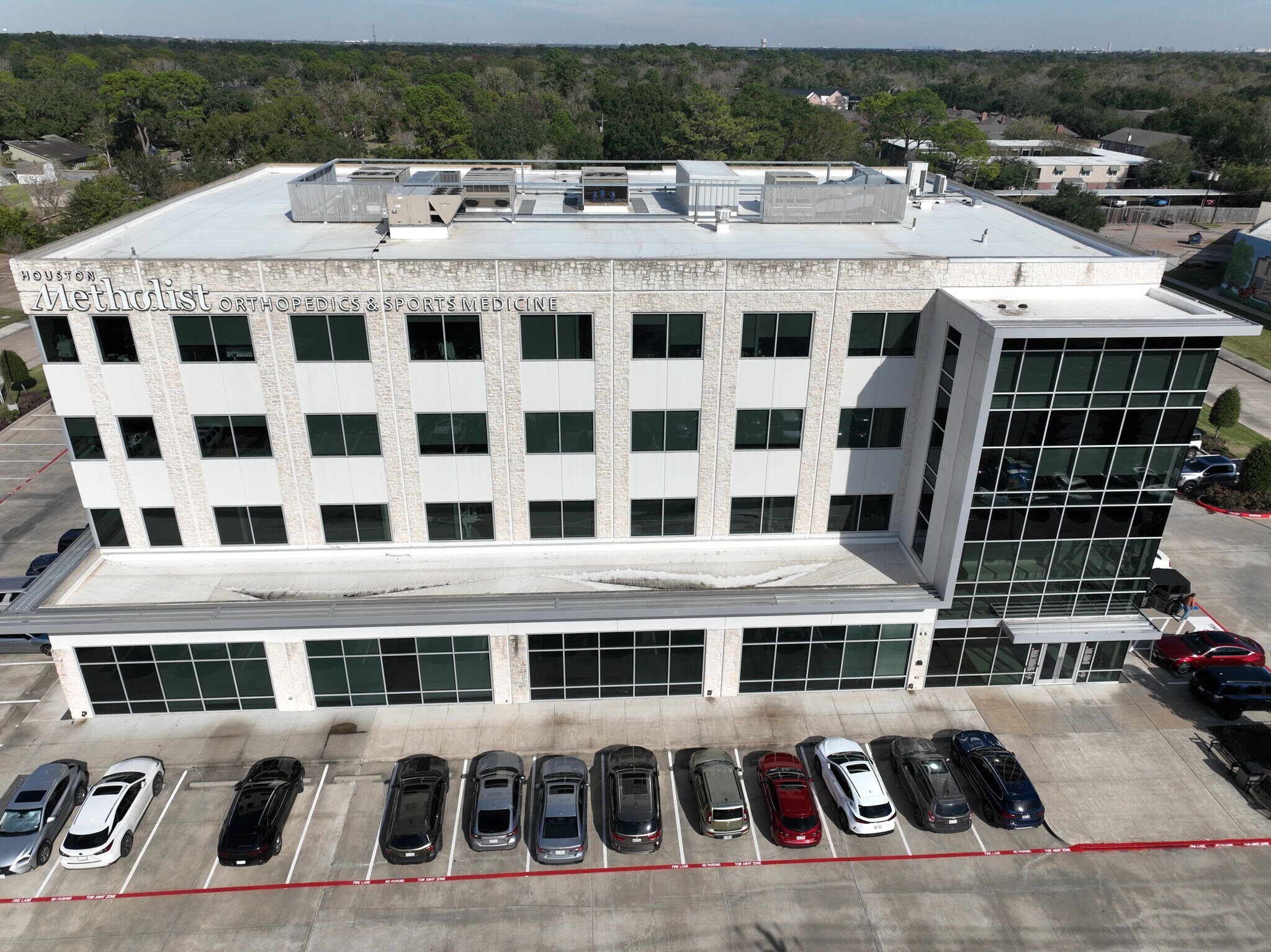 505 S Friendswood Dr, Friendswood, TX à louer Photo du bâtiment- Image 1 de 13