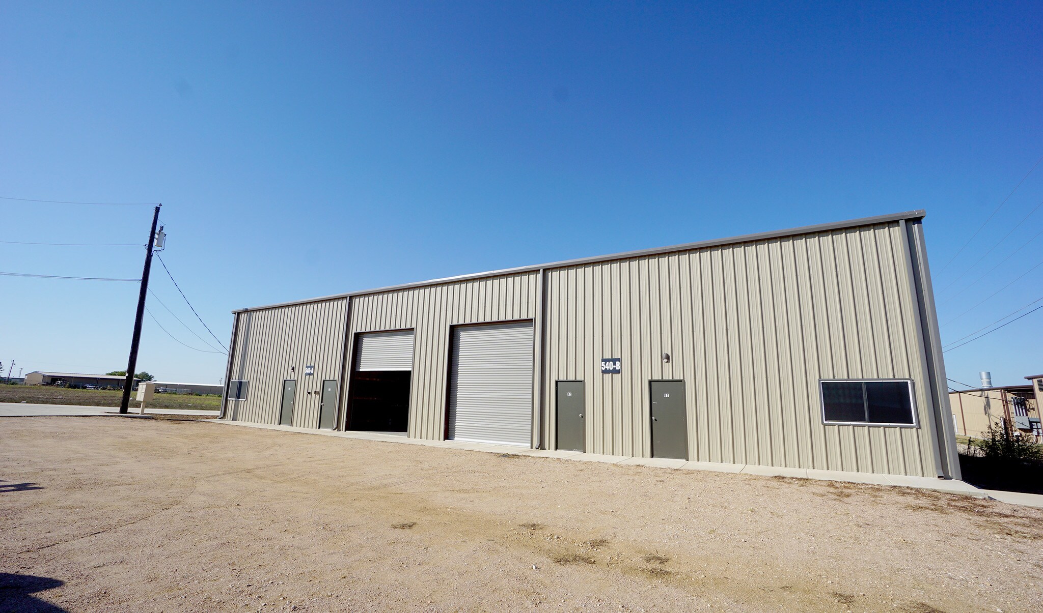 540 County Road 108, Hutto, TX à vendre Photo du bâtiment- Image 1 de 1