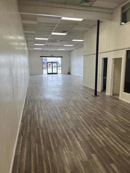 6671-6697 Federal Blvd, Denver, CO à louer - Photo du bâtiment - Image 3 de 3