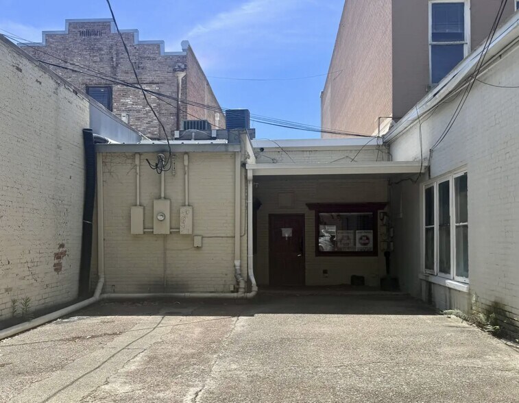 203 E Thomas St, Hammond, LA à vendre - Photo du bâtiment - Image 2 de 10