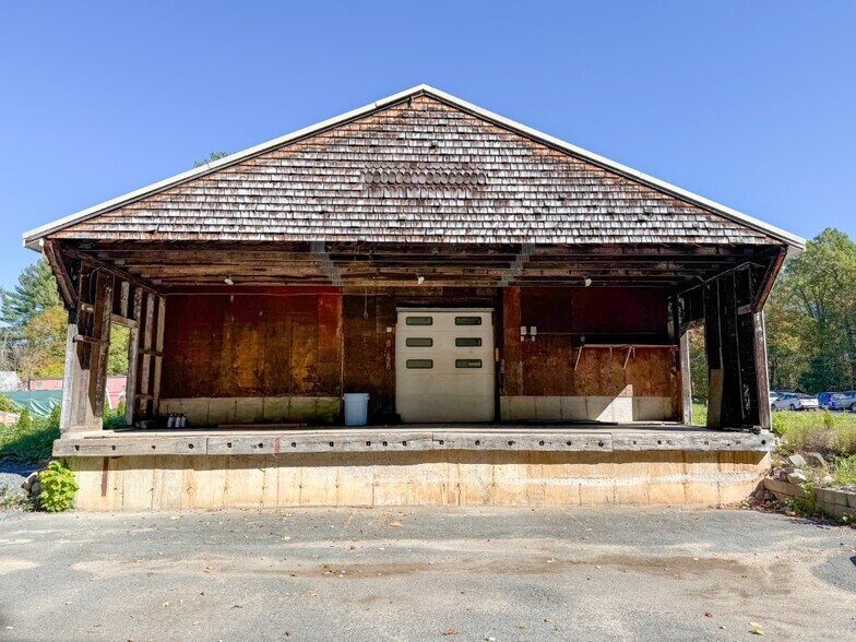 1317 Federal St, Belchertown, MA à louer - Photo du bâtiment - Image 2 de 6