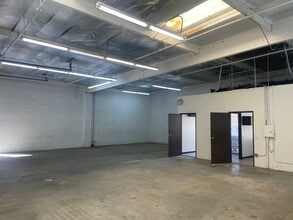 5150 Goldman Ave, Moorpark, CA for lease Interior Photo- Image 2 of 4